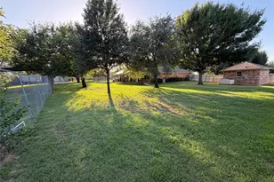 2117 Shorthorn Tr, Crowley, TX 76036 - Photo 33