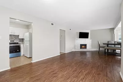 6811 Trail Lake Drive, Fort Worth, TX 76133 - Photo 11