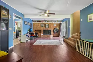 820 N Bowen Rd, Arlington, TX 76012 - Photo 7