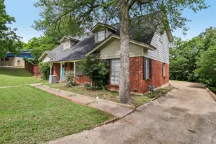 820 N Bowen Rd, Arlington, TX 76012 - Photo 3