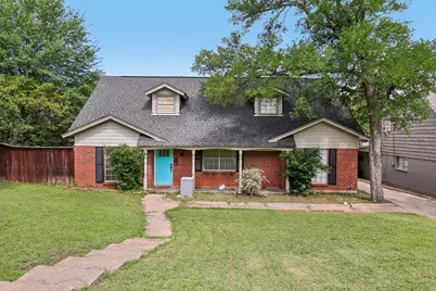 820 N Bowen Road, Arlington, TX 76012 - Photo 1