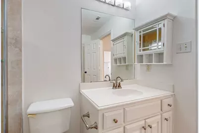 8609 Rugby Drive, Irving, TX 75063 - Photo 17
