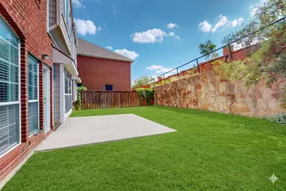 8609 Rugby Drive, Irving, TX 75063 - Photo 37