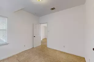 8609 Rugby Dr, Irving, TX 75063 - Photo 27