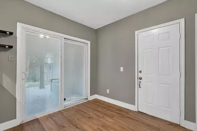2117 Lavaca Trail, Carrollton, TX 75010 - Photo 15