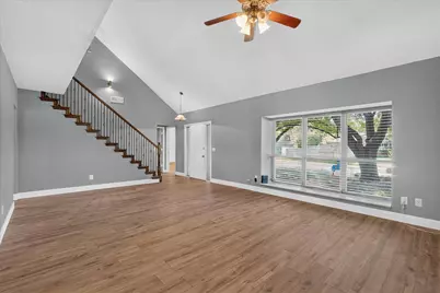 2117 Lavaca Trail, Carrollton, TX 75010 - Photo 7