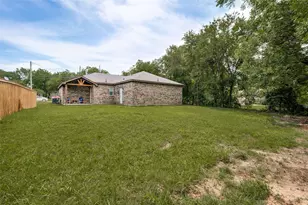 343 N Morris St, Gainesville, TX 76240 - Photo 25