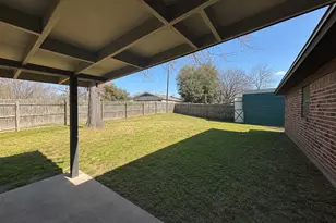 120 Juniper Dr, Palestine, TX 75803 - Photo 17