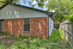 447 Vincent St, Cedar Hill, TX 75104 - Photo 25