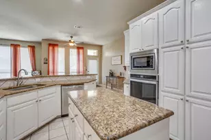 779 Little Ridge Ct, Burleson, TX 76028 - Photo 11