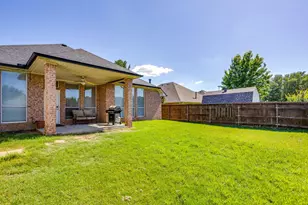 779 Little Ridge Ct, Burleson, TX 76028 - Photo 3