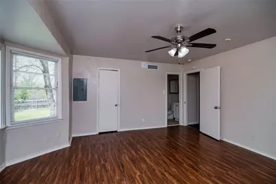 1604 Weiler Boulevard, Fort Worth, TX 76112 - Photo 11