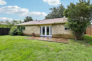 2033 Rose Hill Rd, Carrollton, TX 75007 - Photo 29