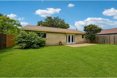 2033 Rose Hill Road, Carrollton, TX 75007 - Photo 29