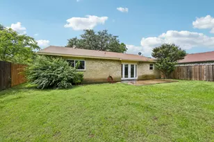 2033 Rose Hill Rd, Carrollton, TX 75007 - Photo 27