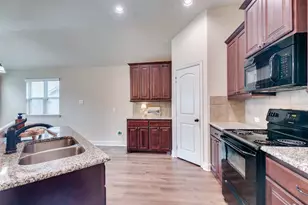 1417 Reiger Dr, Greenville, TX 75402 - Photo 7