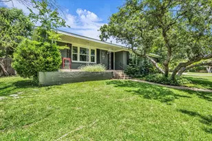 2340 Lake Ridge Cir, Waco, TX 76710 - Photo 3