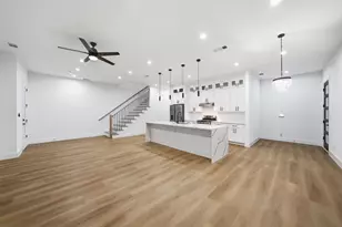 306 E 7th St, Dallas, TX 75203 - Photo 11