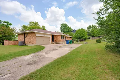 224 W Lanett Drive, DeSoto, TX 75115 - Photo 21