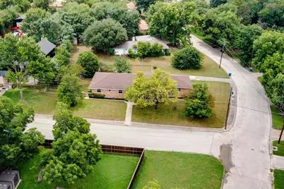 224 W Lanett Drive, DeSoto, TX 75115 - Photo 3