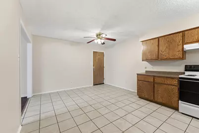 410 W Franklin Street #8, Waxahachie, TX 75165 - Photo 3