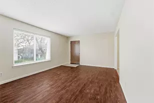 410 W Franklin St, Waxahachie, TX 75165 - Photo 7