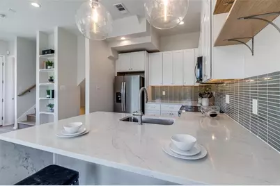 3308 Birmingham Avenue #8, Dallas, TX 75210 - Photo 11