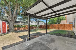 215 Ironbark Dr, Arlington, TX 76018 - Photo 39