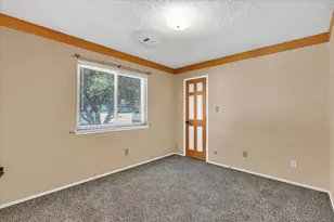 215 Ironbark Dr, Arlington, TX 76018 - Photo 29