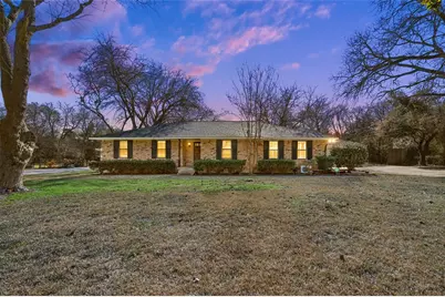 412 Spinner Road, DeSoto, TX 75115 - Photo 1