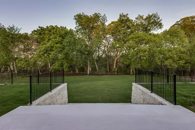 4636 Lake Breeze Drive, McKinney, TX 75071 - Photo 37