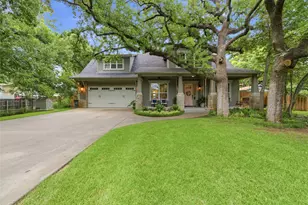 907 Cherry St, Graham, TX 76450 - Photo 3