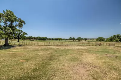 151 County Road 3699, Springtown, TX 76082 - Photo 31