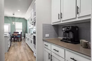 3667 Rolling Meadows Dr, Grand Prairie, TX 76065 - Photo 11
