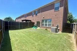 432 Hunt Dr, Lewisville, TX 75067 - Photo 29