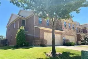 432 Hunt Dr, Lewisville, TX 75067 - Photo 5