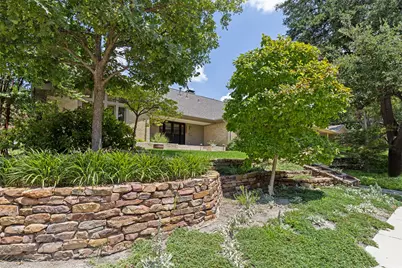 10115 Chesterton Drive, Dallas, TX 75238 - Photo 9