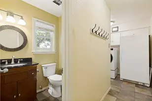 10115 Chesterton Dr, Dallas, TX 75238 - Photo 25