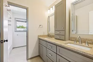 10115 Chesterton Dr, Dallas, TX 75238 - Photo 29