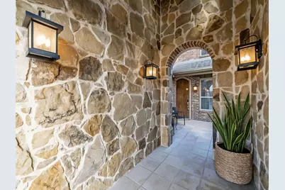 2805 Walnut Creek Lane, The Colony, TX 75056 - Photo 3
