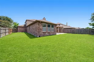 1011 Castroville Dr, Forney, TX 75126 - Photo 35