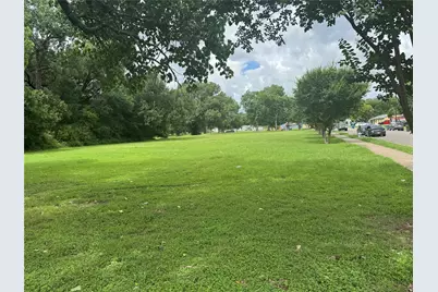 2447 E Pentagon Parkway, Dallas, TX 75241 - Photo 9