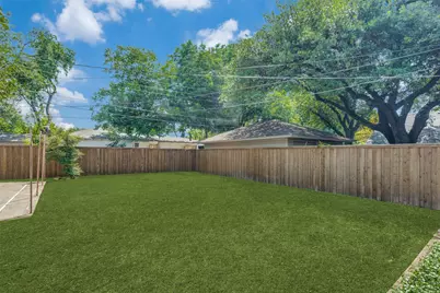 9222 Livenshire Drive, Dallas, TX 75238 - Photo 15