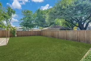 9222 Livenshire Dr, Dallas, TX 75238 - Photo 15