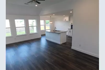 3100 S Cardinal Street, Ennis, TX 75119 - Photo 5