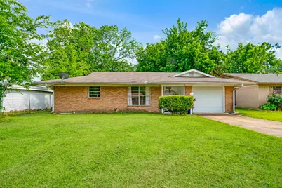 2250 Bella Vista Drive, Paris, TX 75460 - Photo 1