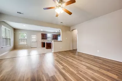 1104 Nora Lane, Denton, TX 76210 - Photo 9