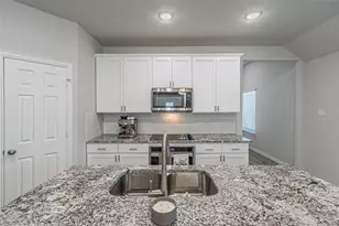 579 Ruthye Ln, Pilot Point, TX 76258 - Photo 15