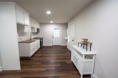 503 E Roosevelt Avenue, Whitney, TX 76692 - Photo 3