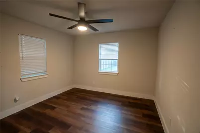 503 E Roosevelt Avenue, Whitney, TX 76692 - Photo 5